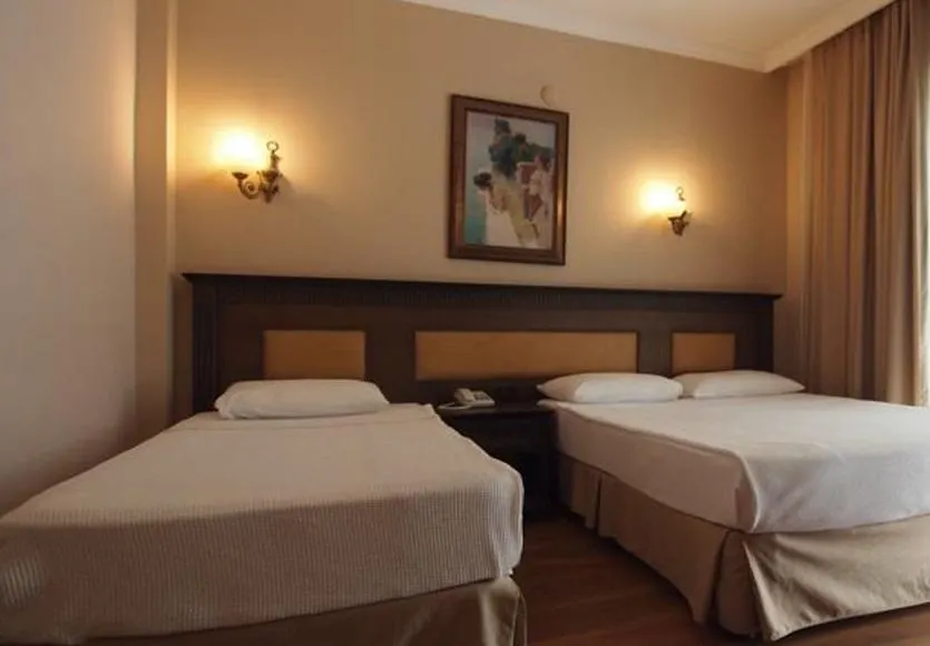 Kibele Hotel & Apart 马尔马里斯